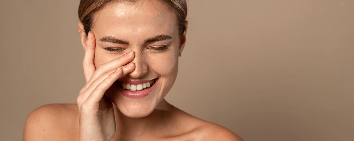 Schutz der Haut vor UV-Strahlen und oxidativem Stress: Kosmetika für ein digital aktives Jahr